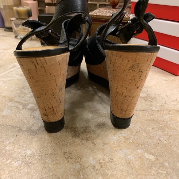 Black and cork platform wedge sandals - Picture 3 of 4